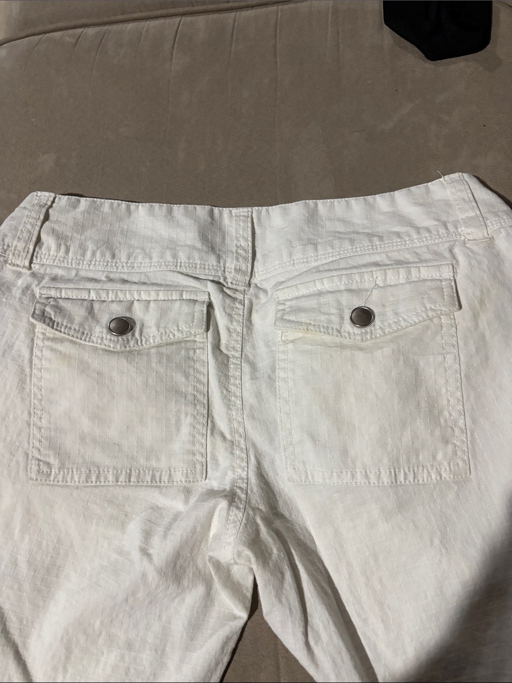 Charlotte Russe White Capris with Back Flap Pockets